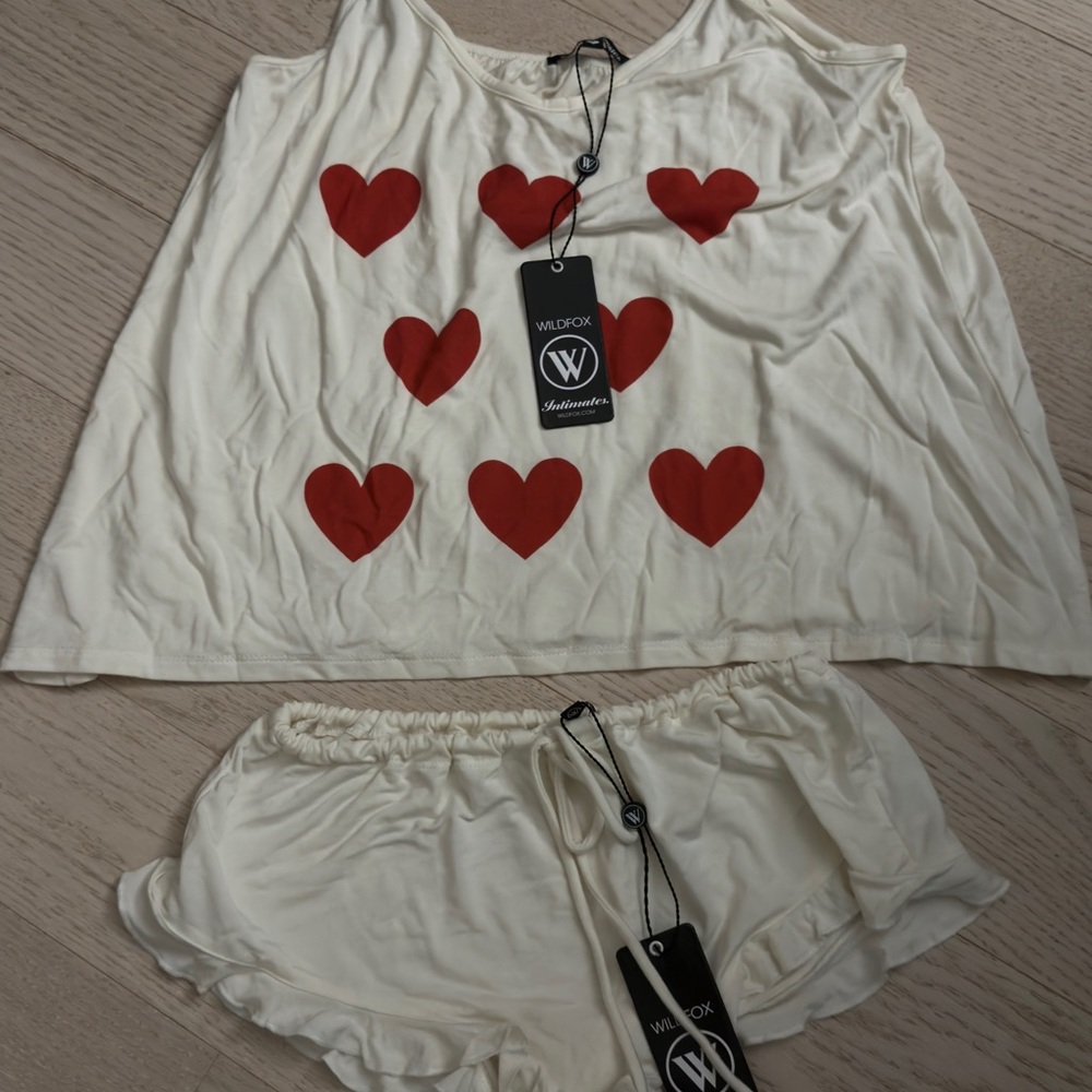 NWT Unique Wildfox Cream and Red Heart Pajama Set